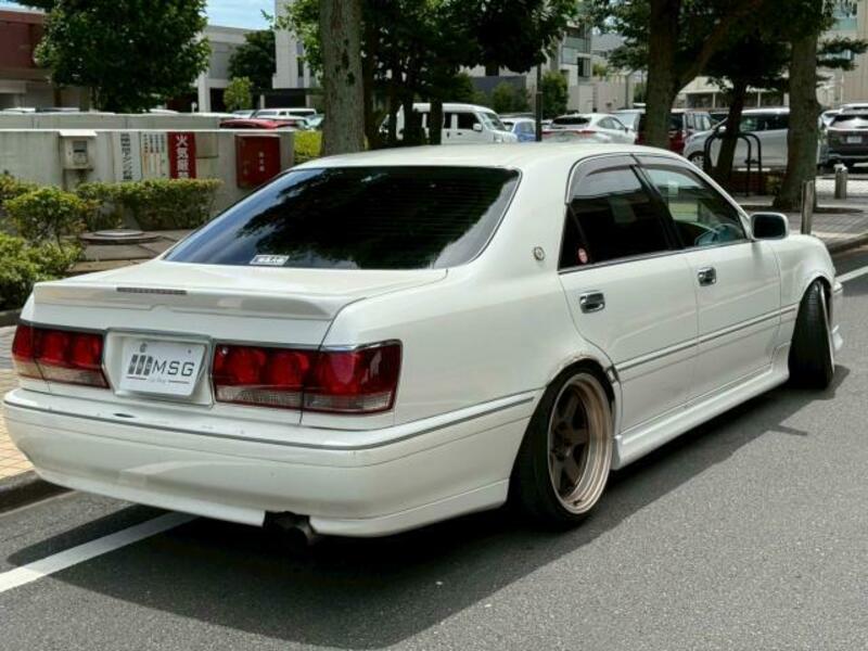 CROWN