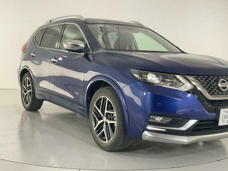 X-TRAIL