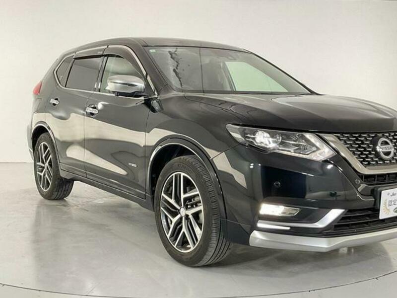 X-TRAIL