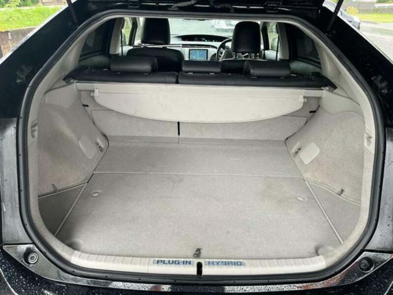 PRIUS PHV