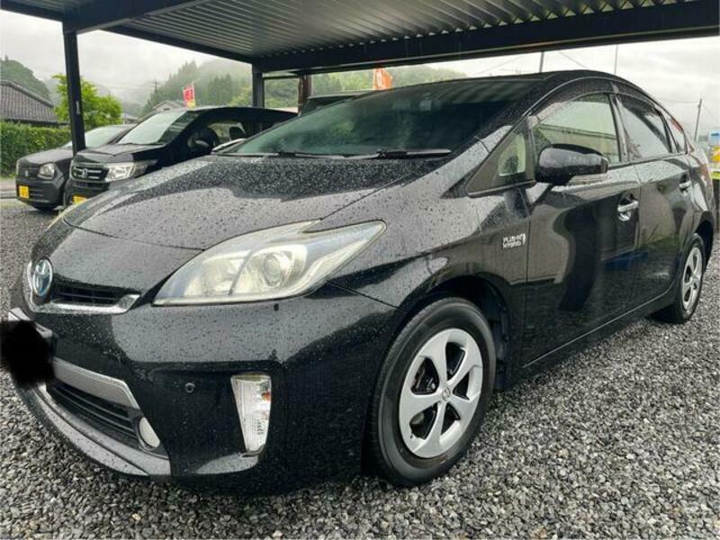 TOYOTA PRIUS PHV