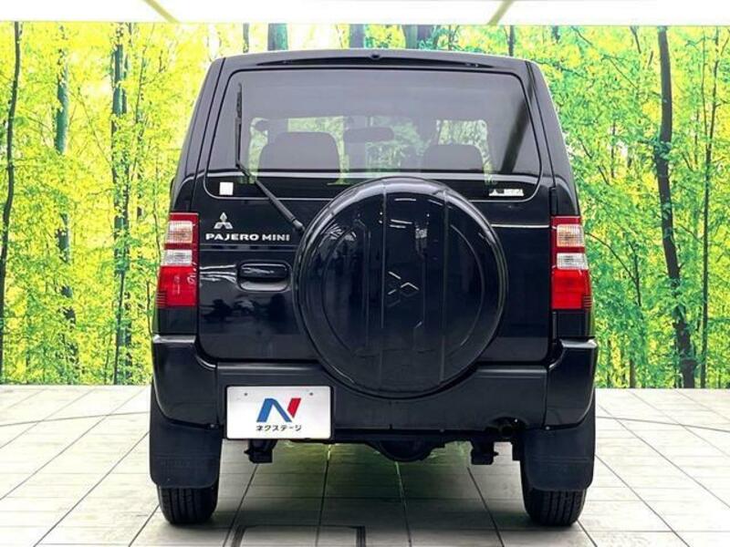 PAJERO MINI
