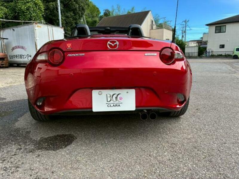 ROADSTER