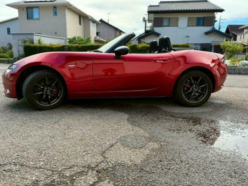 ROADSTER