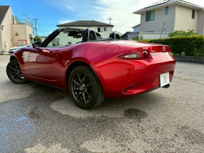 ROADSTER