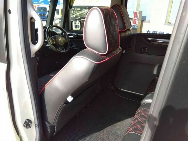 N BOX CUSTOM