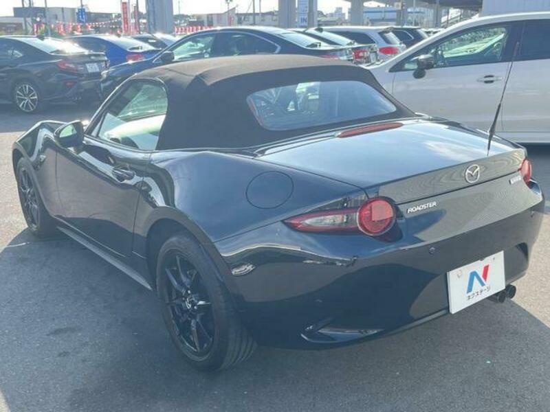 ROADSTER