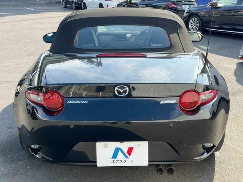 ROADSTER