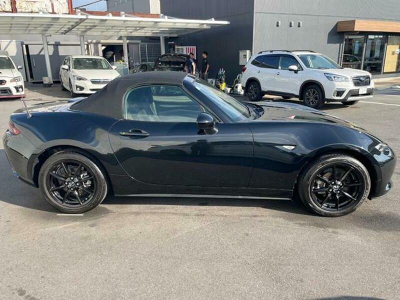 ROADSTER