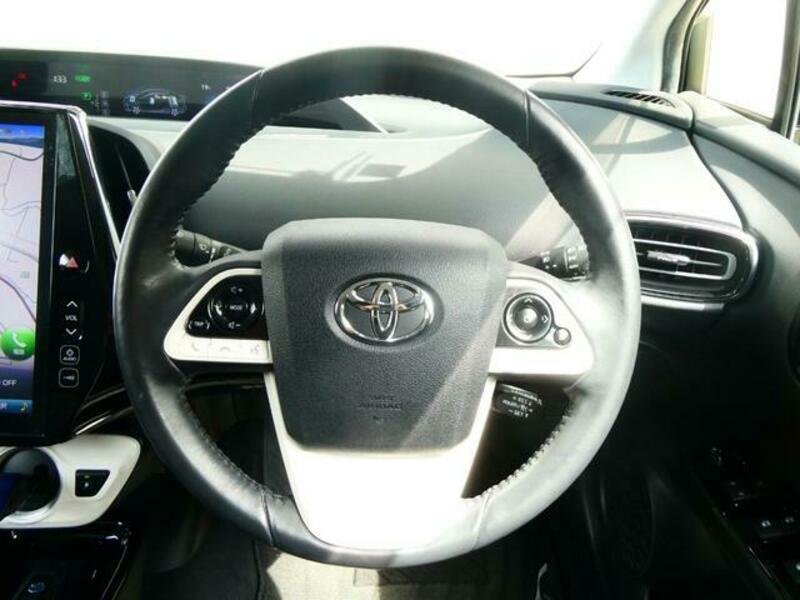 PRIUS PHV