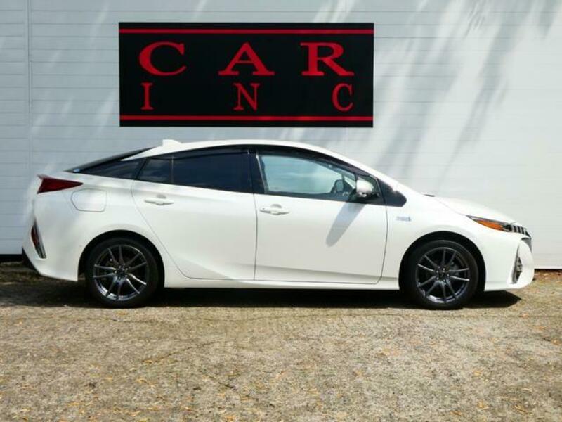 PRIUS PHV