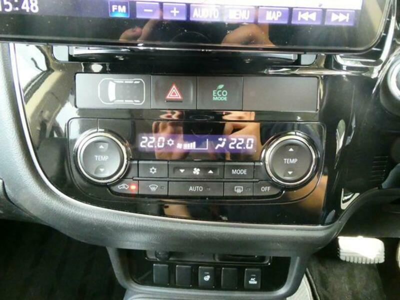 OUTLANDER PHEV