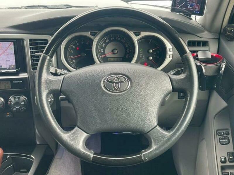 HILUX SURF