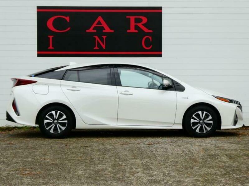 PRIUS PHV