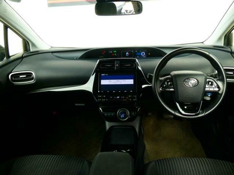 PRIUS PHV
