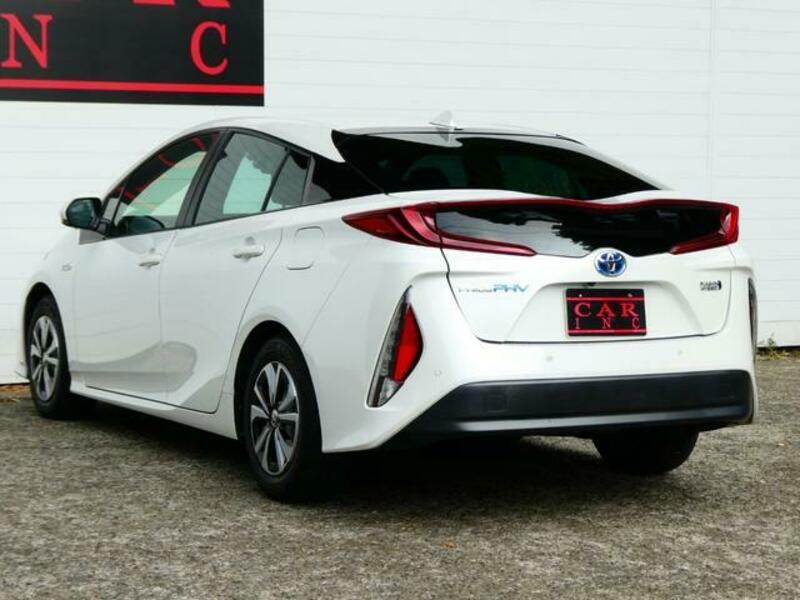 PRIUS PHV