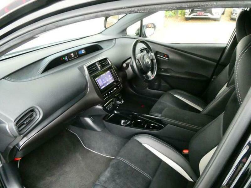 PRIUS PHV