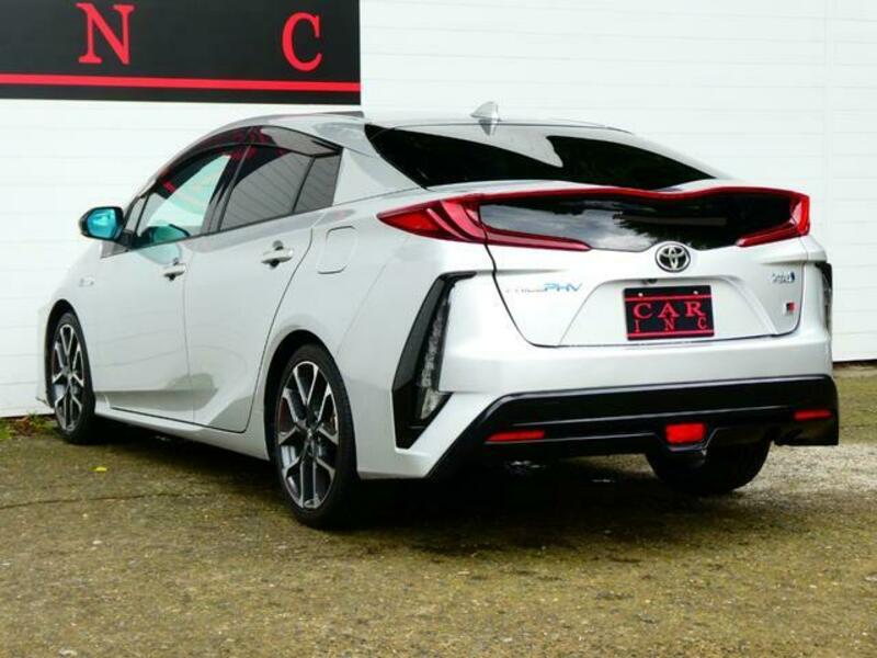 PRIUS PHV