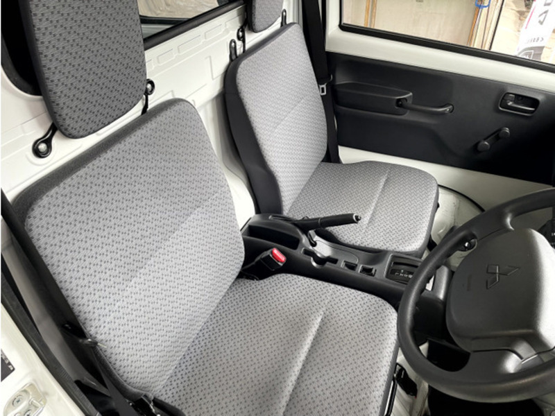 MINICAB TRUCK