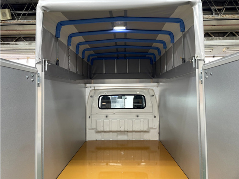 MINICAB TRUCK