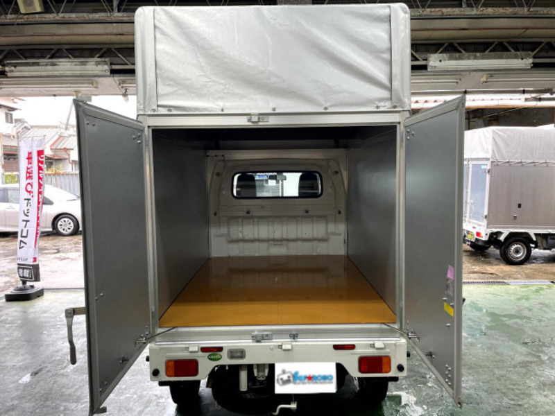 MINICAB TRUCK