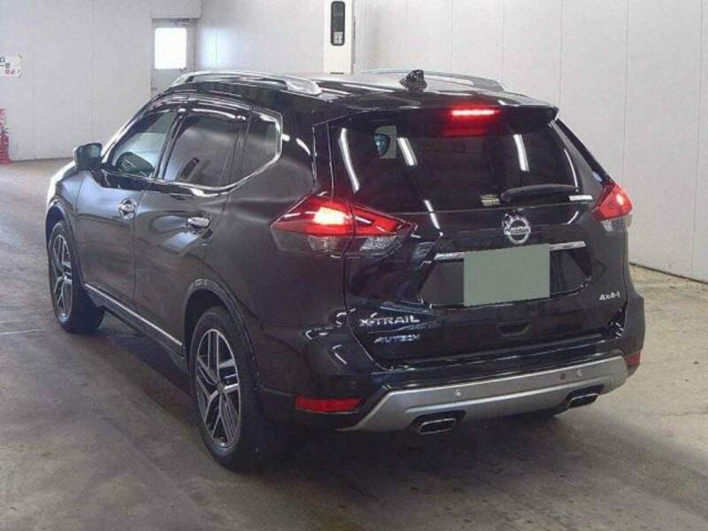 X-TRAIL