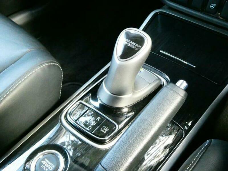 OUTLANDER PHEV