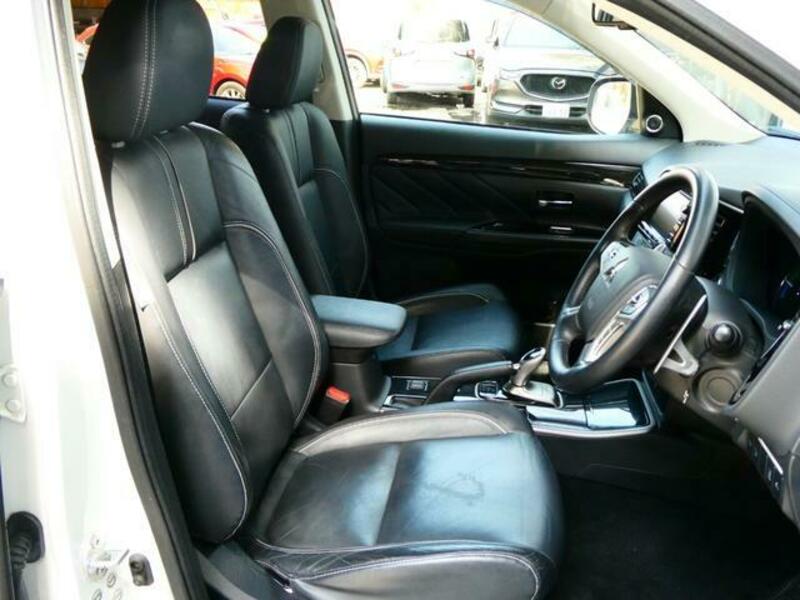 OUTLANDER PHEV