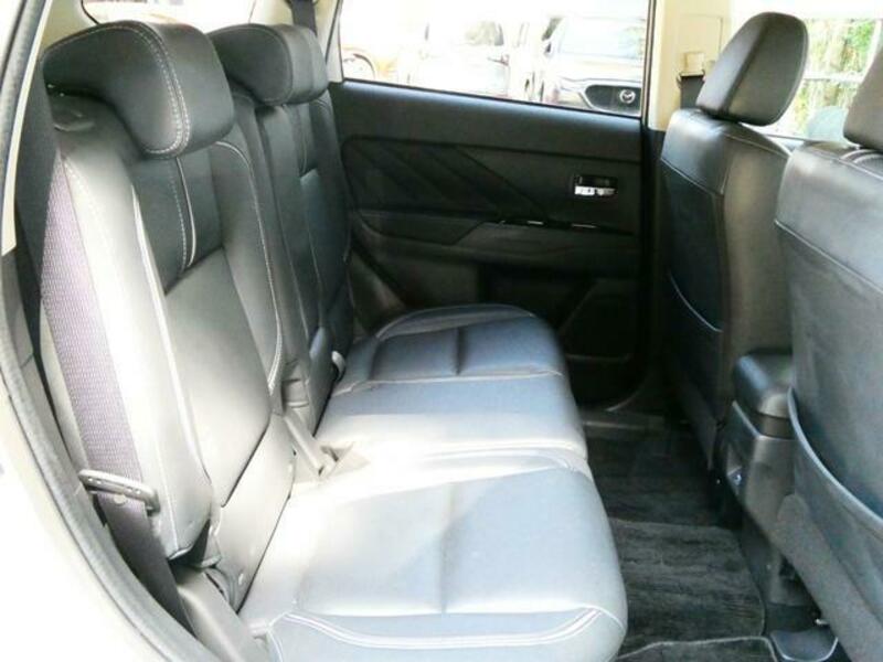 OUTLANDER PHEV