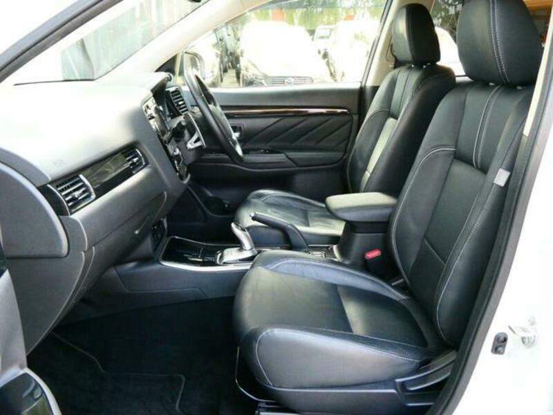 OUTLANDER PHEV