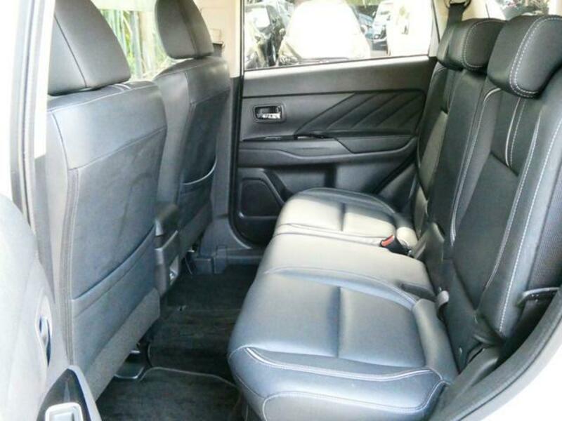 OUTLANDER PHEV