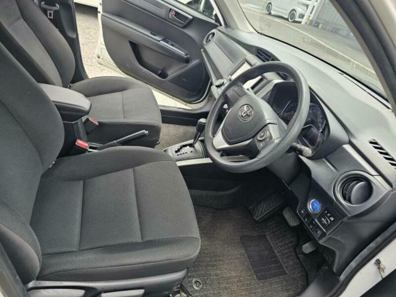 COROLLA FIELDER