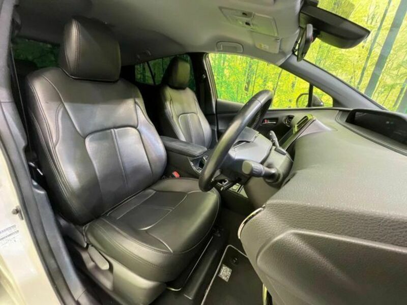 PRIUS PHV