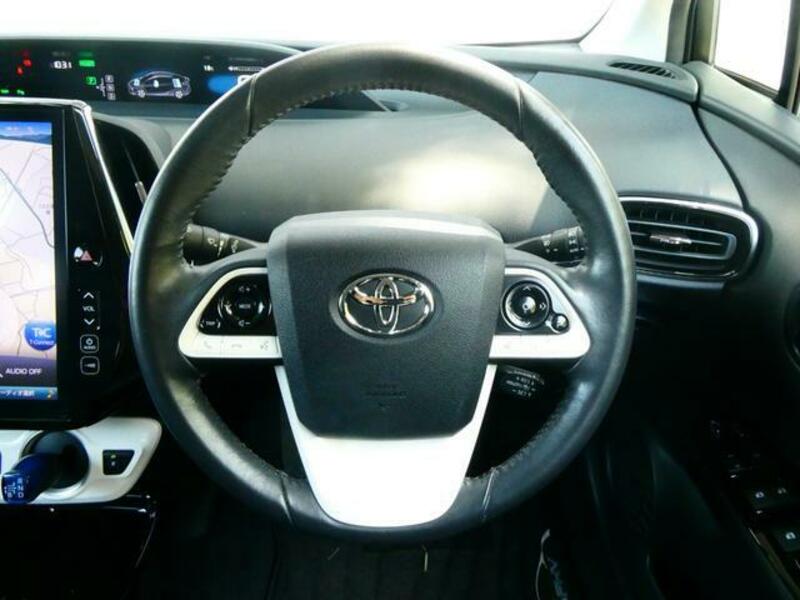 PRIUS PHV