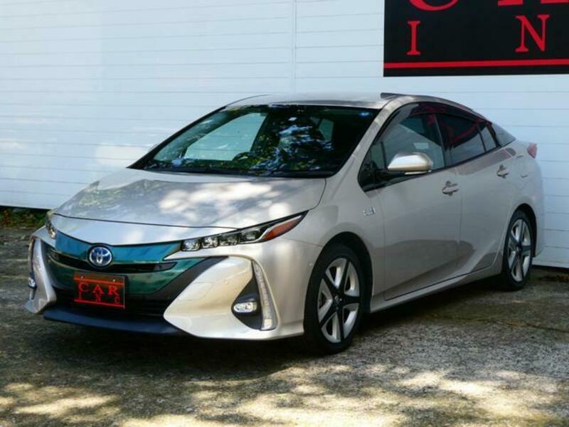 PRIUS PHV