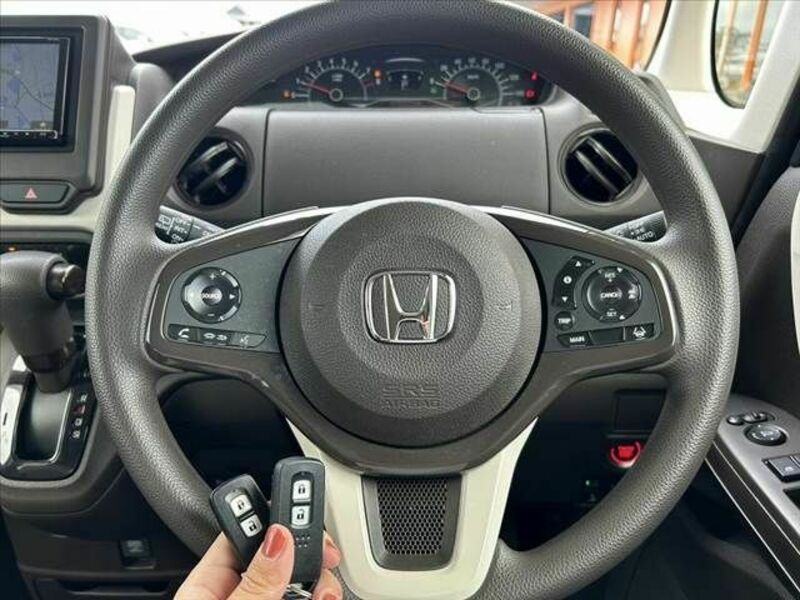 N BOX
