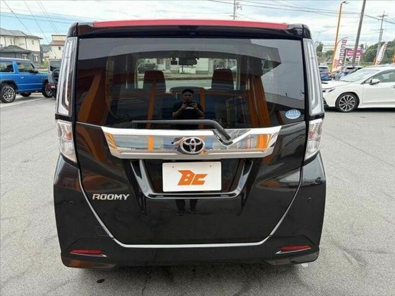 ROOMY
