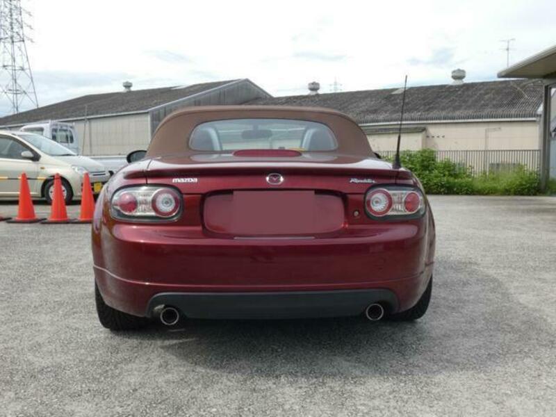 ROADSTER