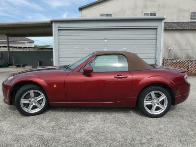 ROADSTER