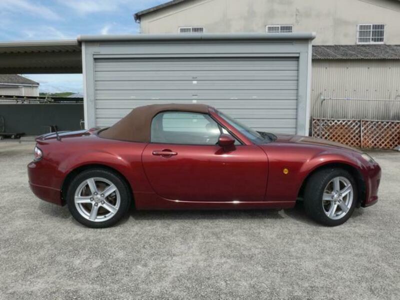 ROADSTER