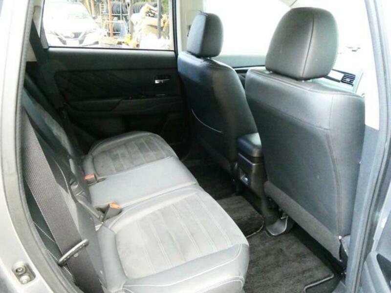 OUTLANDER PHEV