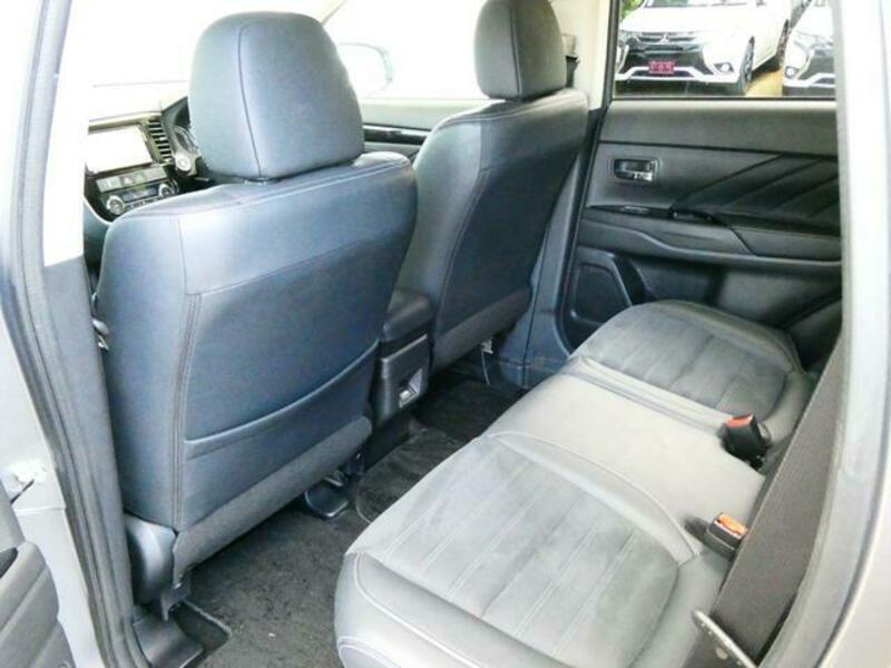 OUTLANDER PHEV