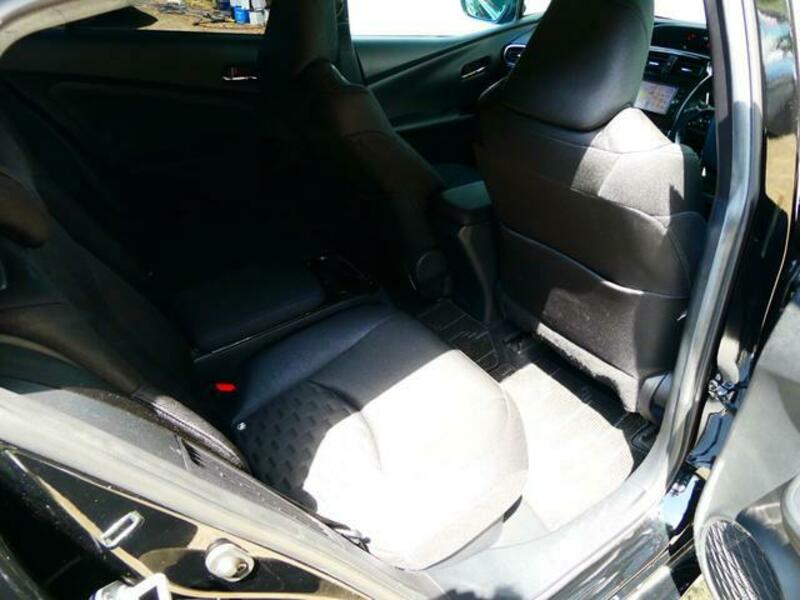PRIUS PHV