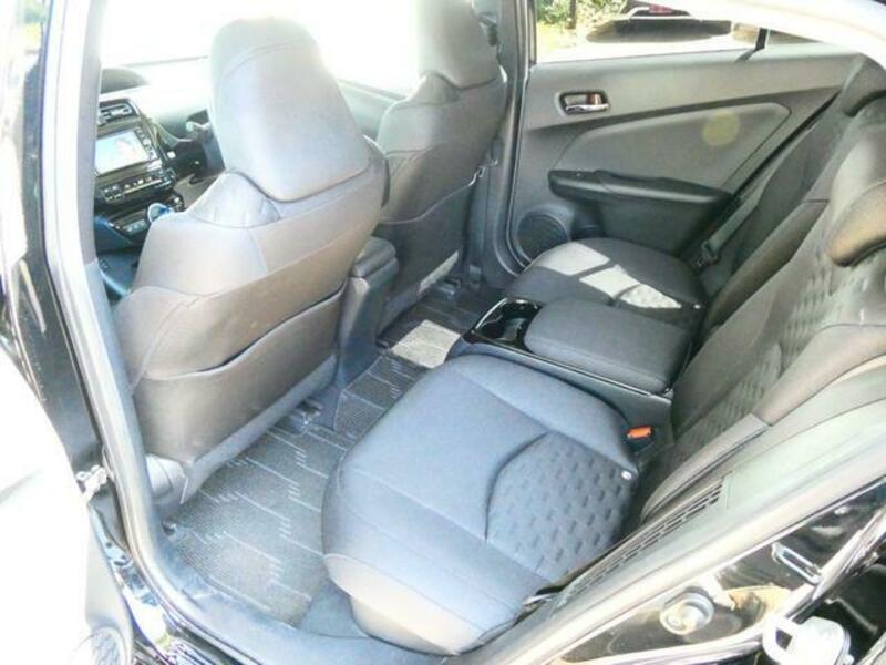 PRIUS PHV