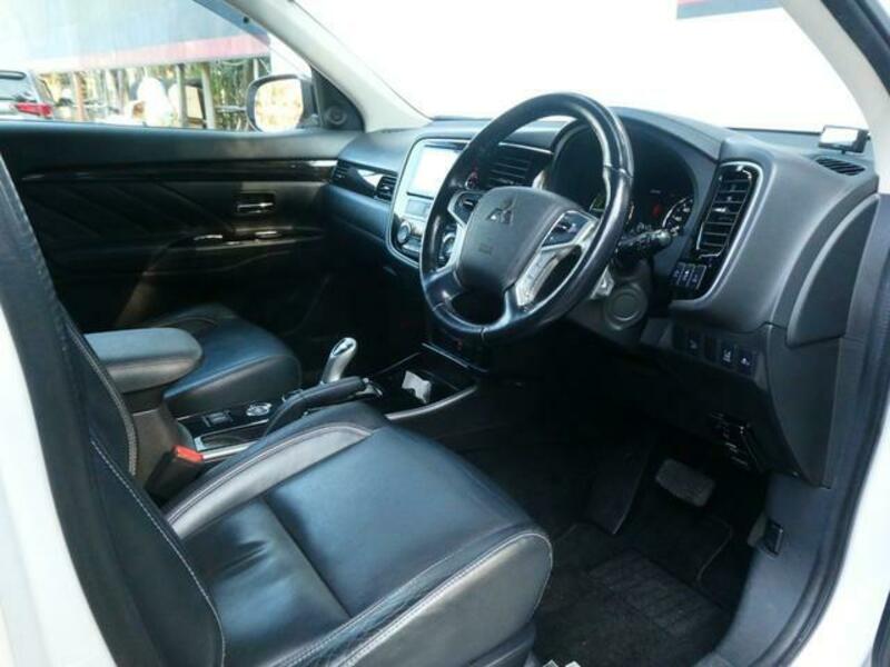 OUTLANDER PHEV