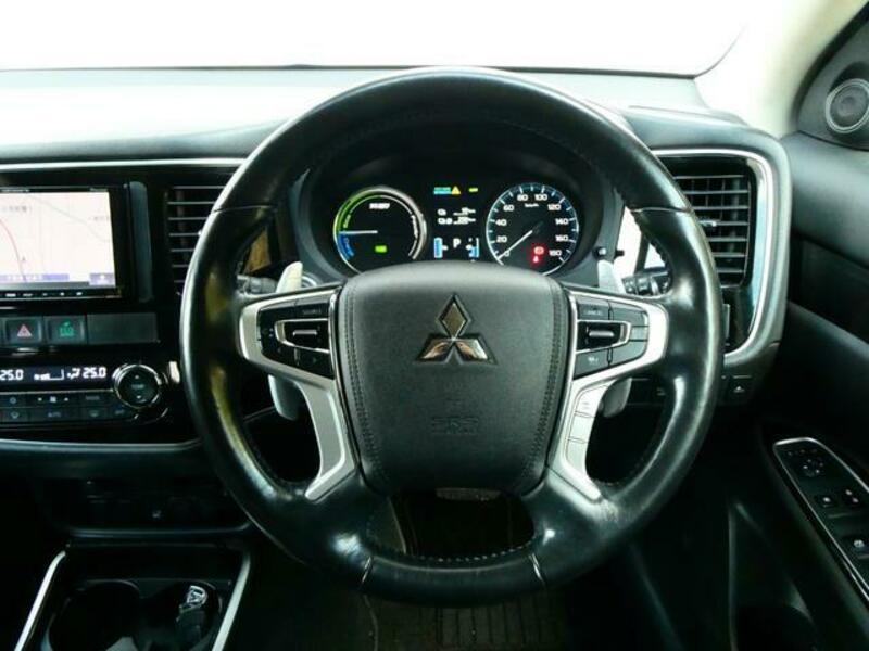 OUTLANDER PHEV