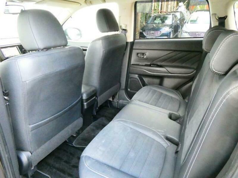 OUTLANDER PHEV