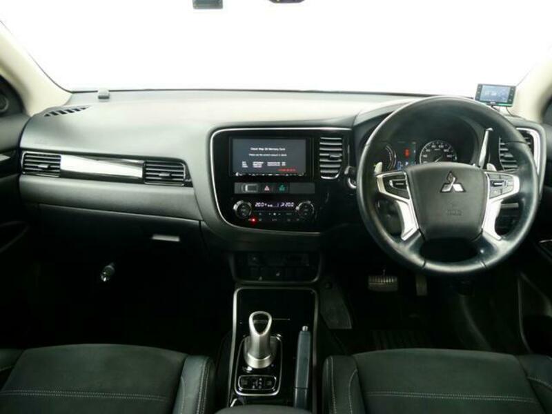 OUTLANDER PHEV
