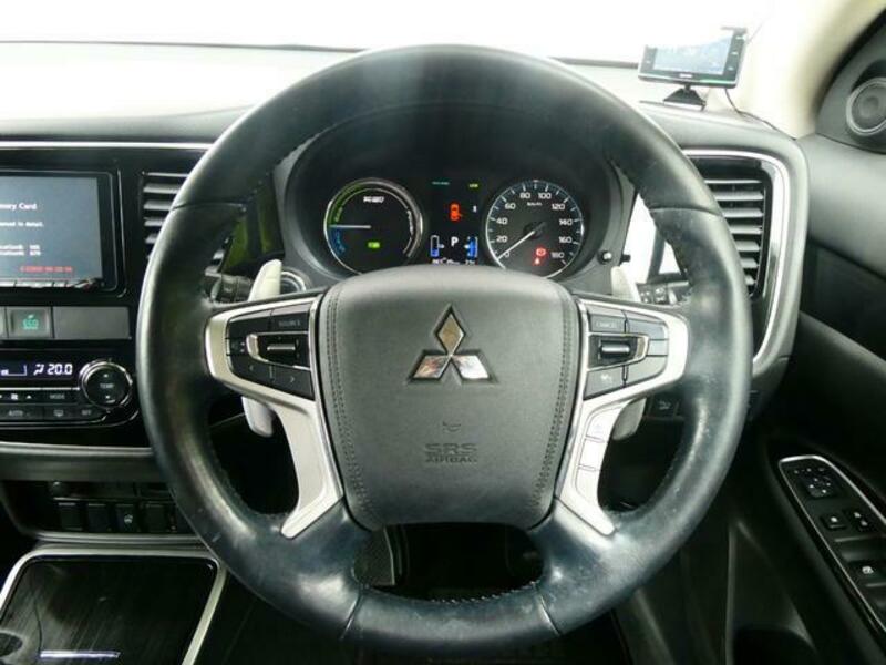 OUTLANDER PHEV