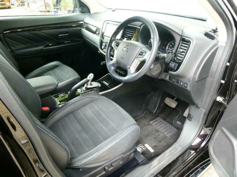 OUTLANDER PHEV